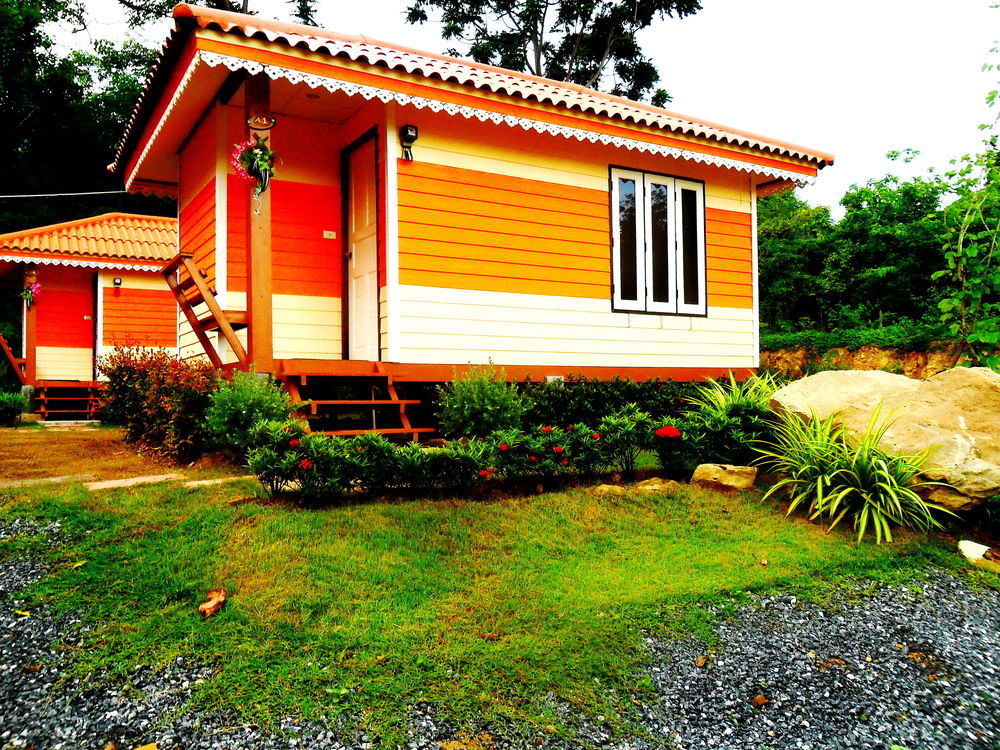 Phu Lanta Life Hotel เกาะลันตา ภายนอก รูปภาพ