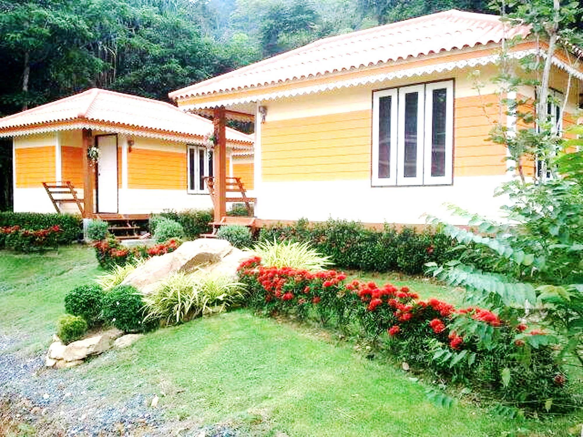 Phu Lanta Life Hotel เกาะลันตา ภายนอก รูปภาพ
